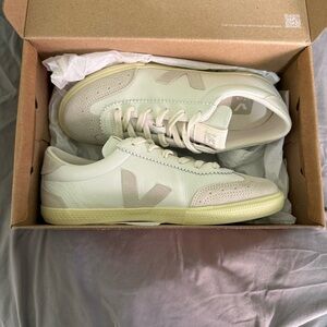 Veja White Natural Leather Sneakers